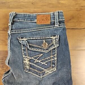 BKE Sabrina Jeans Women's Size 30x35.5 Blue Denim Mid Rise Boot Cut Buckle